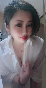 人妻露露
