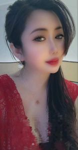 人妻露露