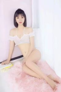 短发御姐妙妙