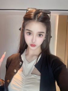 体验魔鬼身材气质性感美女