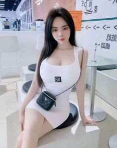 颜值大胸女友感静静