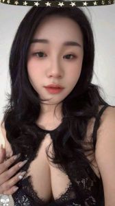 滨江肥臀御姐