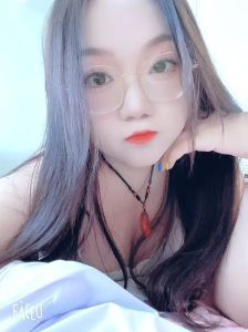 市中心微胖小妹
