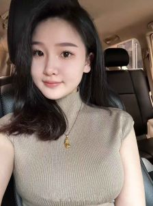 性感迷人大长腿美妇