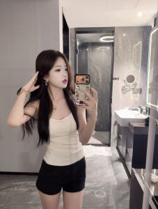 江宁青涩美人