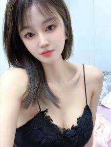 同和性感肤白安琪