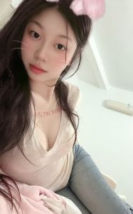 23岁黑丝小妹