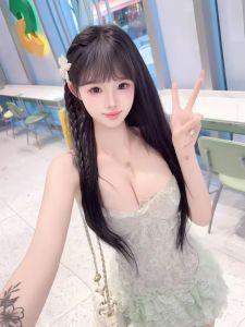 胸大水多粉嫩妹妹