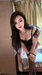 东门雪儿老师