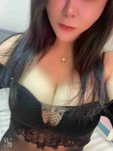 罗湖天然大胸少妇香香