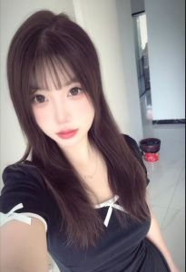 腼腆喷水小少妇