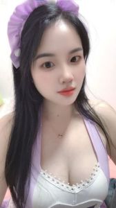 丰臀大奶风骚老师