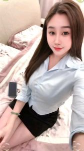 诱人身材骚妇