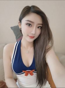 江宁大胸美人