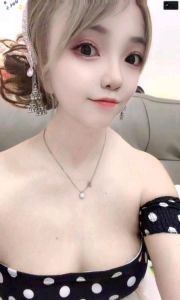 大眼美女冰冰