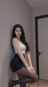 西域风情佳丽冉冉