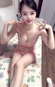 甜美乖乖女