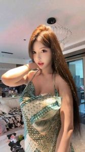 高分 · 莘庄潇潇美女 (近期热门)