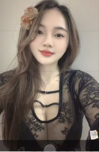 高性价比 · 刚下海不久的大奶嫩妹待调教-值得体验
