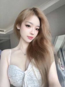 必看 · 洪山区纯欲妹子梨形美臀一线天 (好评如潮)
