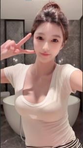 热门 · 健身女友西宝 (精品推荐)