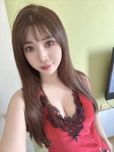 高性价比 · 闷骚小妖姬菲菲 (近期热门)