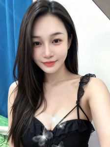 靠谱 · 初下海颜值风骚琪宝-值得体验