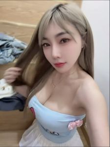 热门 ·  义乌性感女星晚