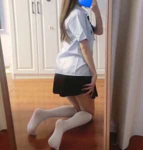 老司机 · 个人兼职清纯女大 (好评如潮)
