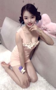 靠谱 · 俏皮美乳邻家骚妹楚楚-值得体验