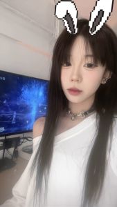 必看 · 抓龙筋蛇纹嫩妹小倩 (好评如潮)