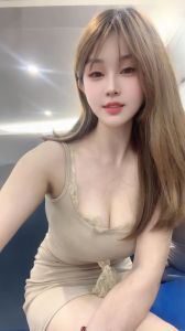 新茶 · 风骚香奈儿气质佳 (不可错过)