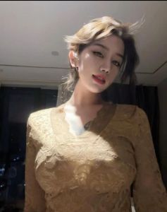高分 · 御姐型翘臀少妇-懂的都懂