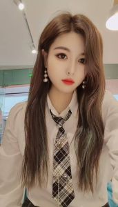 高性价比 · 高冷美少妇-五星好评