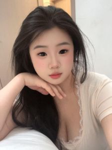 精品 · 萧山区白嫩大车灯微胖妹妹 (近期热门)