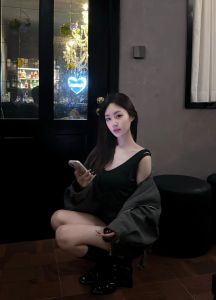 安全 · 新上天菜级别，大长腿，颜值气质拉满的小姐姐