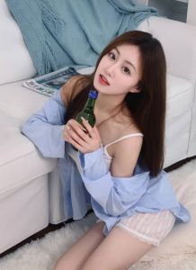 安全 · 新上天菜级别，大长腿，颜值气质拉满的小姐姐
