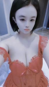必看 · 口活一流的E奶嫩妹-五星好评
