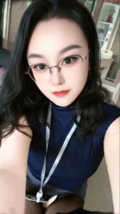 必看 · 西宁性感眼镜荡妇-高分推荐