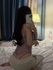 双重认证 · 清纯小骚嫩妹 (无套路)