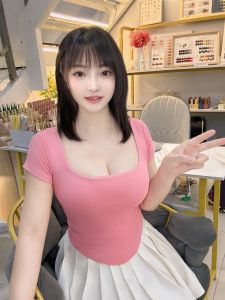 新茶 · 柳州白嫩少妇爽记 (近期热门)
